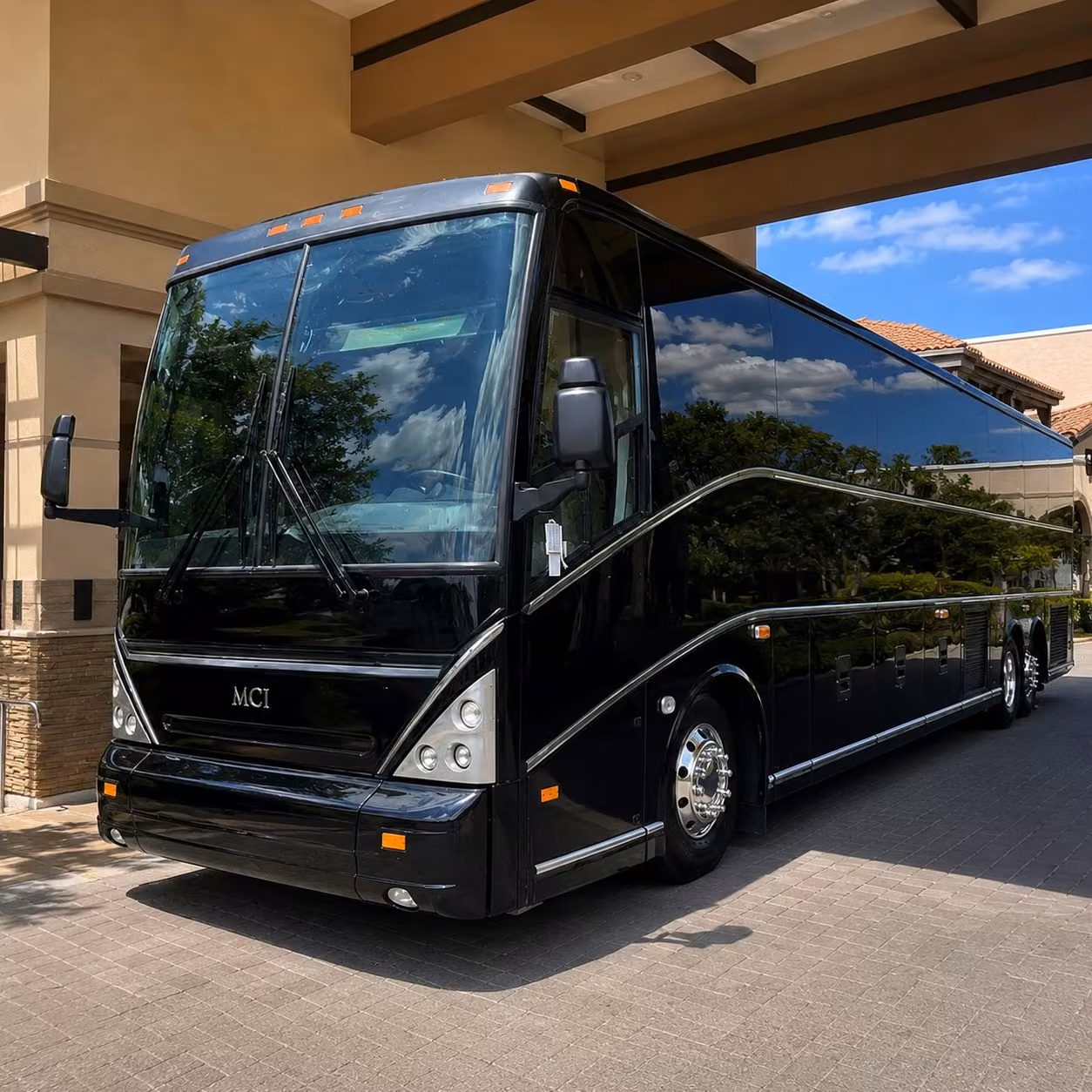 charterbusrentalcostamesaca com is the easiest way to book wedding shuttle buses in costa mesa