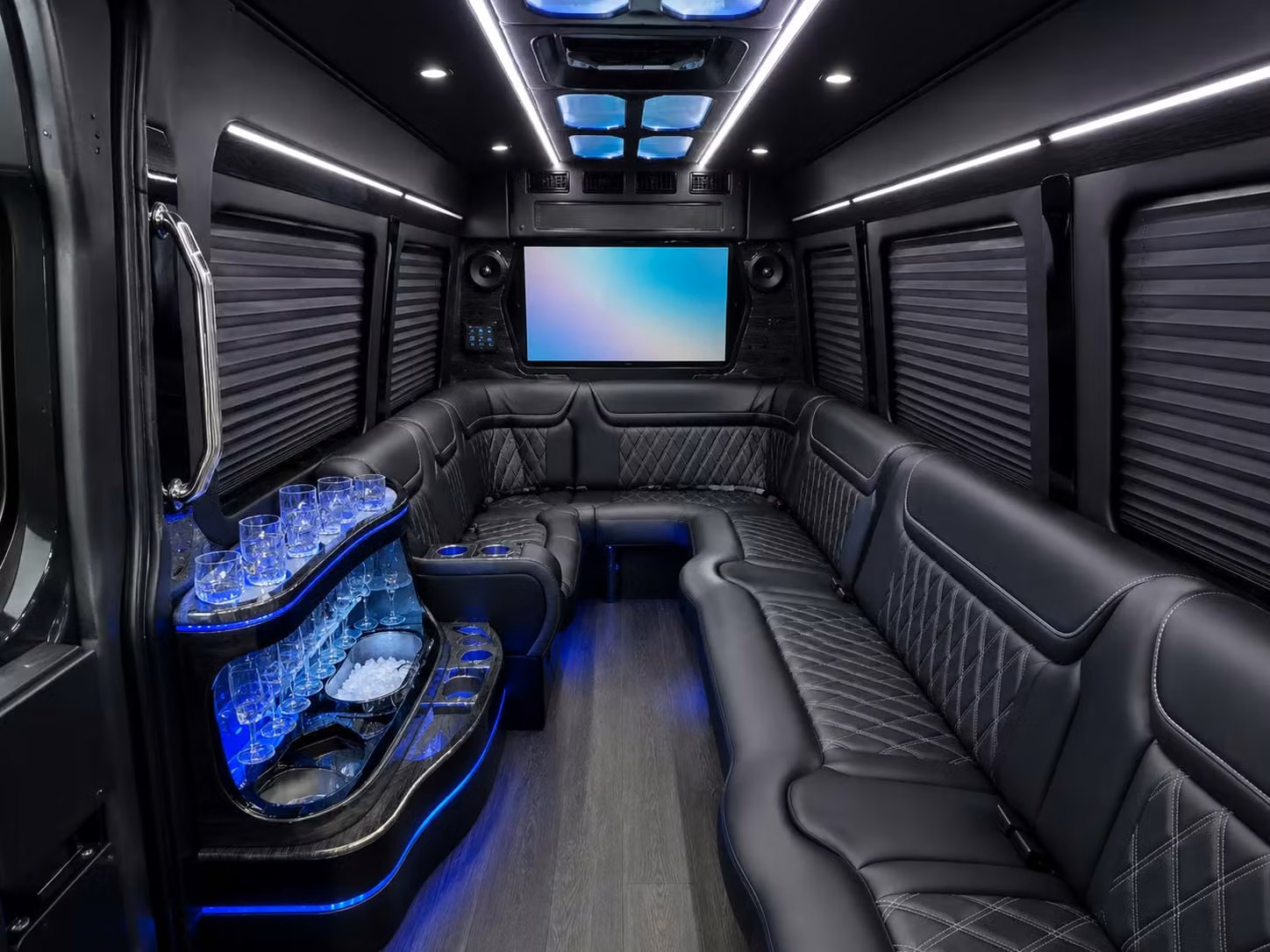 performing arts and stem field trips from costa mesa schools deserve reliable comfortable group transportation