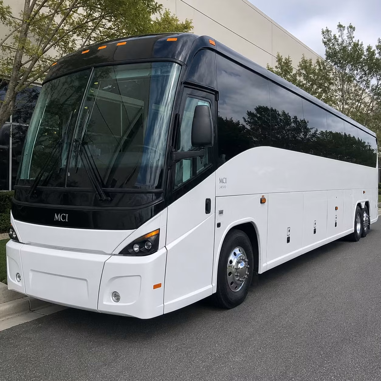 school field trip charter bus rentals in costa mesa